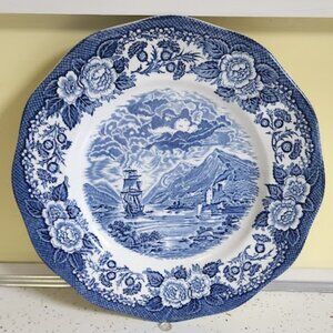 Lachs of Scotland "Loch Dich" Royal Warwick Collectible Plate
